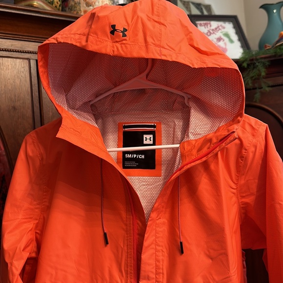 Under Armour NWT Orange Rain Jacket, full zip, with hood. Women’s Small - Picture 7 of 13